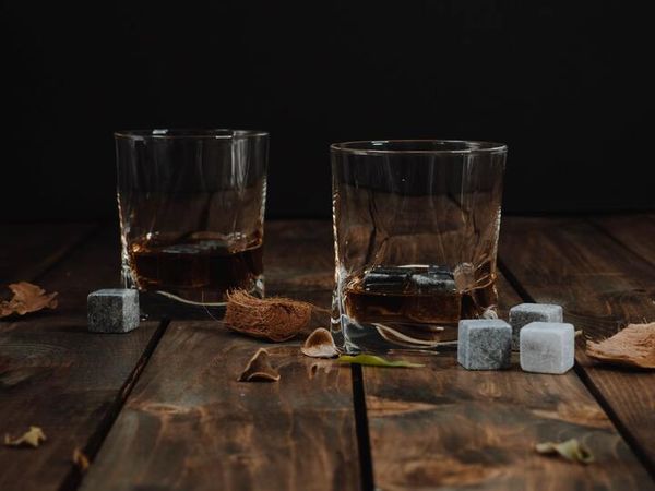 Investir dans le whisky : est-ce rentable ?